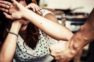 REVOLTĂTOR! Pacientă cu NEVOI SPECIALE, BĂTUTĂ de un asistent medical