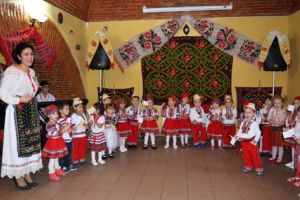 La Tunari, Centrul metodic Voluntari a promovat ”Educaţia copilului în spiritul valorilor naţionale”