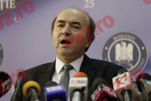 Tudorel Toader, DECLARAȚII EXPLOZIVE după vizita în Malaezia. Ministrul Justiţiei despre ÎNTÂLNIREA EMOȚIONANTĂ cu cei trei români condamnaţi la moarte. LIVE TEXT