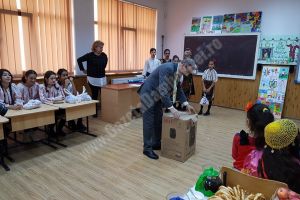 Surprize din partea deputatului Dumitru Lupescu pentru elevii de la Smaranda Gheorghiu