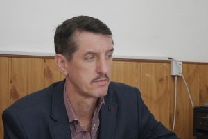 Revoltător! Platformă de deşeuri transformată în parcare