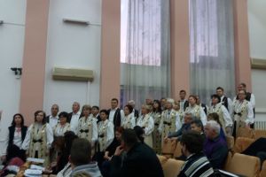 Primarul Misăilă şi consilierii locali au primit colindători