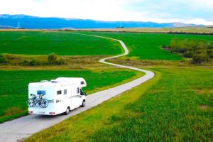 Prima autorulotă de închiriat din Sibiu. Poţi vedea lumea de la bordul ei