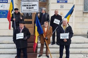 FOTO/ VIDEO: Protest al revoluţionarilor din Alba, la comemorarea a 28 de ani de la evenimentele din Decembrie 1989 – ”Păcat de sângele vărsat!”