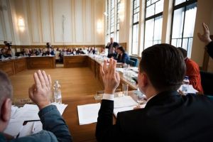 Firmele din Timisoara scapa deocamdata de supraimpozitarea cladirilor si de taxa turistica