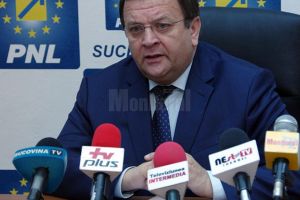 Liderii liberali din judeţele Moldovei ameninţă că parlamentarii PNL nu vor vota Legea Bugetului