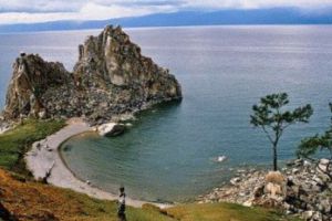 Cine va rupe EURASIA în două