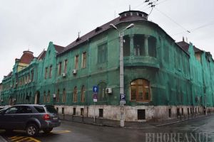 Banii sau casa! 800 de orădeni riscă să fie supraimpozitaţi cu 500% pentru că nu şi-au reabilitat clădirile