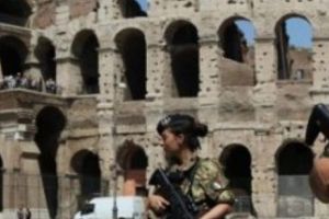 
 Capitalele europene se pregătesc, DIN PĂCATE, de un Crăciun BLINDAT