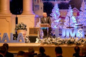 Discursul rectorului Leonard Azamfirei la Gala festivă UMF Târgu-Mureş. “Nu ne putem împotmoli în trecut sau chiar în prezent, dacă vrem să privim în viitor!”