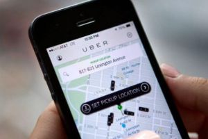 Protest anti Uber la Timişoara. Sute de taximetrişti sunt nemulţumiţi