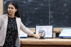 „EduPapiu” va iniţia elevii Colegiului Naţional „Alex. Papiu Ilarian” în robotică şi dezvoltare personală prin joc