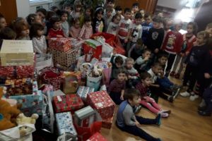 ”Punţi între inimi”, la Grădiniţa ”Pinocchio” din Fălticeni