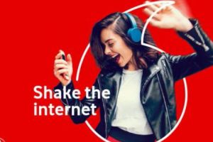 Clienţii Vodafone România sub 24 de ani primesc bonusuri şi oferte exclusive prin noua aplicaţie Vodafone Shake