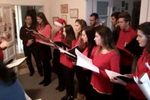 Alintul colindelor, la Centrul de Zi „Cezara”