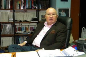 Medicul Mihai Lucan şi fiul său, reţinuţi de DIICOT în dosarul de delapidare