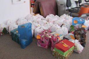 FOTO: Sărbători mai fericite pentru pacienţii cu scleroză multiplă din Alba