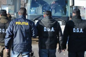 FLAGRANT. Poliţist din Satu Mare prins în timp ce primea mită