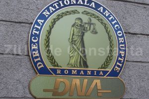 Un director general din Ministerul Muncii si un afacerist, trimisi in judecata. Este vizat un important proiect din Constanta (document)