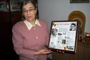 28 de ani de lacrimi pentru Elena Nechita, mama unui erou băcăuan căzut la Revoluţia din anul 1989