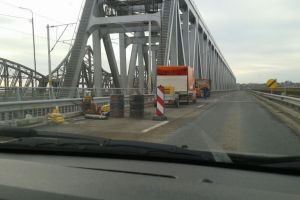 Atentie soferi. Se lucreaza pe Autostrada Soarelui, podul de la Fetesti. Cum se circula in zona