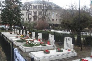 Eroii Revoluţiei din Decembrie 1989, comemoraţi la Cimitirul Eroilor