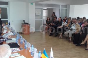 La Cumpana s-a desfasurat o conferinta in cadrul campaniei nationale Romania se ridica in picioare pentru asistenta sociala“ (galerie foto) 