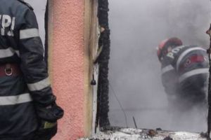 Tragedie în Drăgăneşti: Doi tineri care urmau să se căsătorească au murit carbonizaţi într-un incendiu care le-a cuprins casa