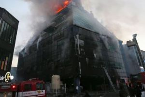 TRAGIC! Aproape 30 de persoane AU ARS DE VII într-un INCENDIU izbucnit la o SALĂ DE FITNESS