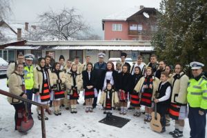 Este sezonul colindelor. Sfaturi de la politisti pentru a nu fi victime ale infractorilor de sarbatori