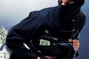 Aşa ceva nici în FAST and FURIOS nu vezi. PATRU ROMÂNI, SPAIMA autorităţilor. Au intrat în TOPUL infractorilor