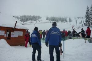 Jandarmii din Alba, pregătiţi să asigure ordinea de sărbători şi să acorde ajutor persoanelor aflate în dificultate