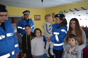 Acţiune umanitară organizată de jandarmii băcăuani