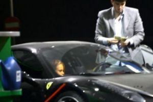 Povestea MOMENTULUI din lumea MONDENĂ. Cum a fost ȘANTAJAT cu POZE HARD un MILIONAR