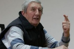 Dan Voinea: Ce revoltă au reprimat în 1956 Ion Iliescu şi Victor Atanasie Stănculescu. Scenariul S-A REPETAT în 1989