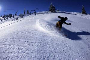 Condiţii de schi excelente la Arieşeni şi Șureanu în perioada sărbătorilor de iarnă. Sute de turişti sunt aşteptaţi