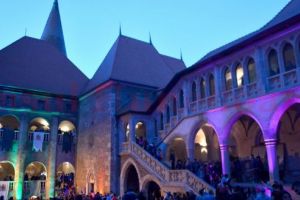 Decizie curajoasă: Primăria Hunedoarei renunţă la încasările de la Castel