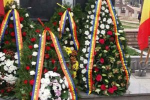 GALERIE FOTO: Eroii Revoluţiei, comemoraţi la Focşani