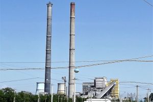 Greenpeace: CET Bacău ar putea funcţiona doar ilegal