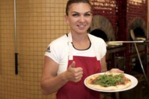 MASTER CHEF Simona Halep. Românca a luat lecţii de gătit, alături de alte două nume grele din WTA