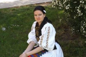 În Ajunul Crăciunului, o interpretă de muzică populară din Beclean va fi condusă pe ultimul drum