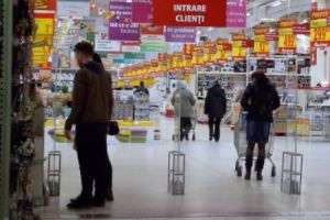 Cumpărături pe fugă? Ce program găsim la MALL şi SUPERMARKET de Crăciun