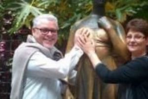 O româncă a îngrozit Italia. Și-a castrat iubitul ca să-i poată examina organele! Ce au decis judecătorii