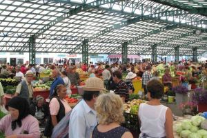 Tâlhărie în Piaţa Centrală