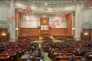 O ARMĂ teribilă FACE VICTIME în Parlamentul României. Opoziţia şi puterea, păreri pro şi contra 