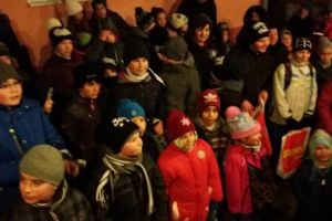 FOTO/ VIDEO. În Ajunul Crăciunului, obiceiul piţăratului, vechi de pe vremea dacilor, trăit cu emoţie şi bucurie într-un sat din Alba
