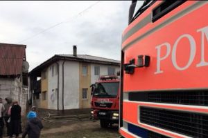 Mare necaz, în ajun de Crăciun, la Constanţa. Incendiu într-un bloc de locuinţe sociale din Valu lui Traian
