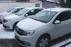 Cadou de Crăciun pentru poliţiştii din Bihor: Nouă maşini Dacia Logan
