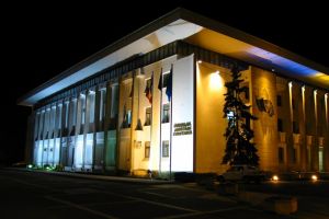 CJC cumpara lucrari de iluminat peisagistic pentru zonele cu vegetatie si aleile pietonale