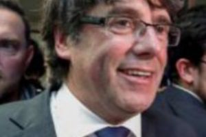 După vot, Puigdemont vrea să se întoarcă acasă, dar riscă o pereche de CĂTUŞE